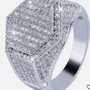 New Moissanite Sparkling Silver Solitaire Cut Geometric Ring